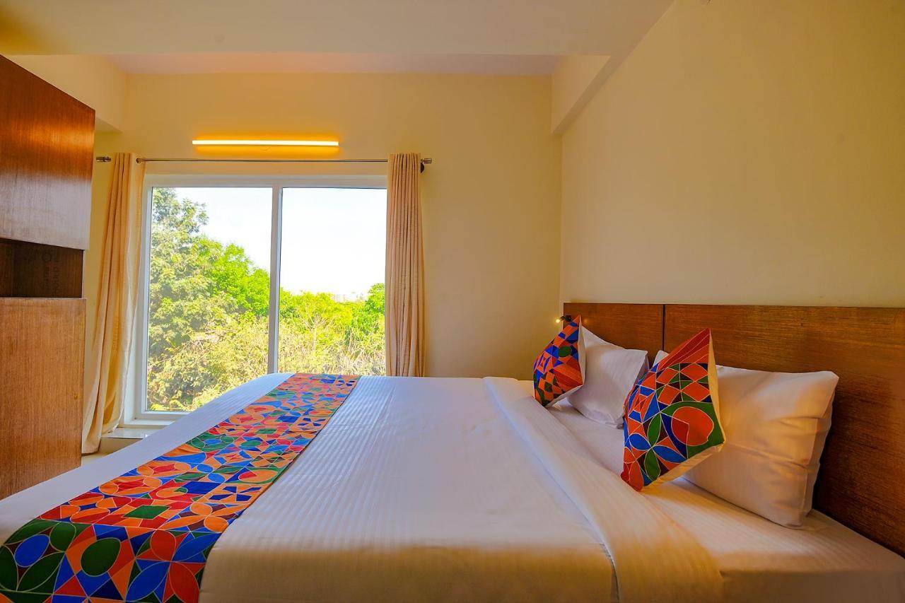 Fabhotel Gr Lake View - Btm Layout バンガロール エクステリア 写真
